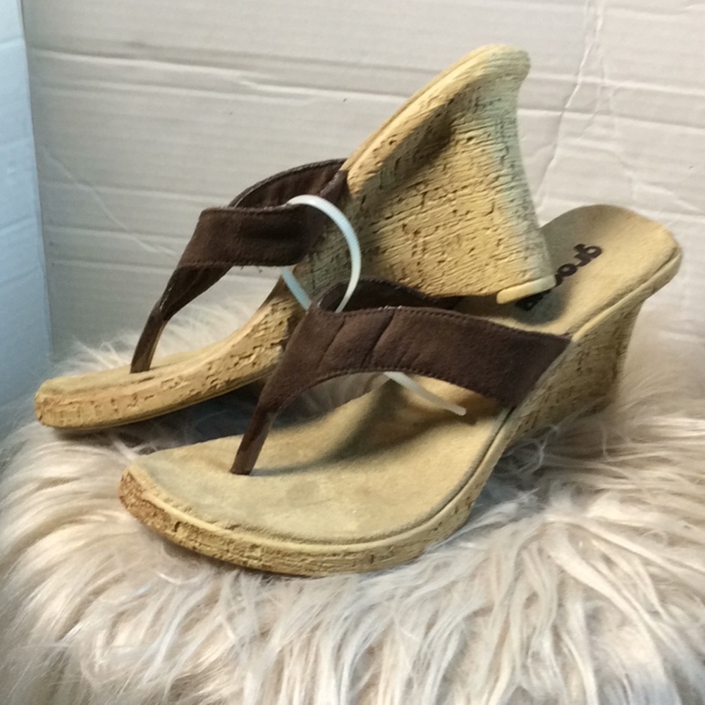 Groove Frosting Faux Cork Wedge Heel Brown Sandals